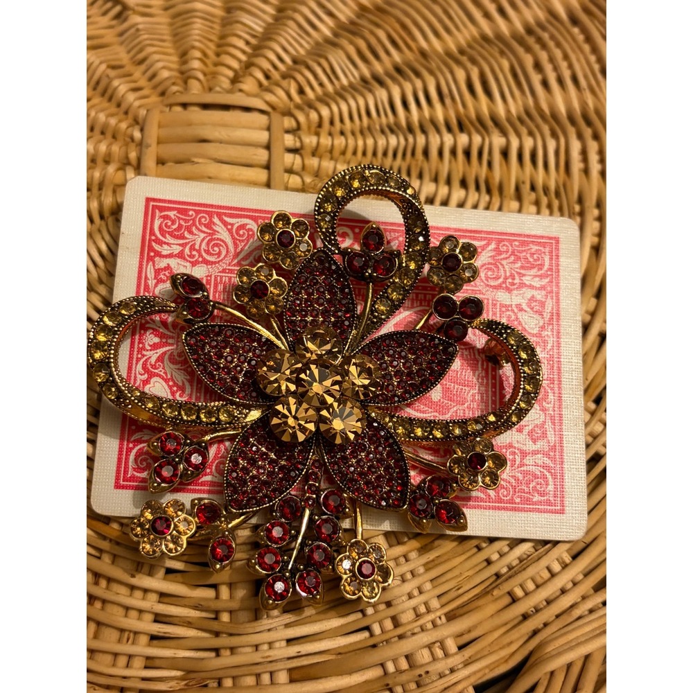 Avon 35 Years 2006 Anniversary Brooch Red Amber Rhinestone Gold Tone Floral Pin